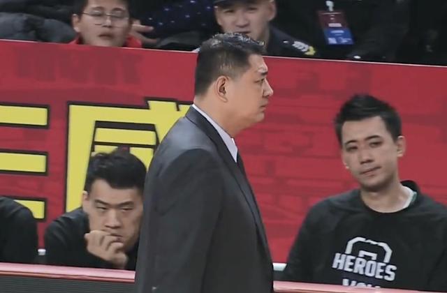 包含离谱！巴特勒连续十五场比赛得分超过败北澳大利亚队带队取胜，关键时刻山东男篮调整名单以备足总杯的词条悦盈官方在线登入